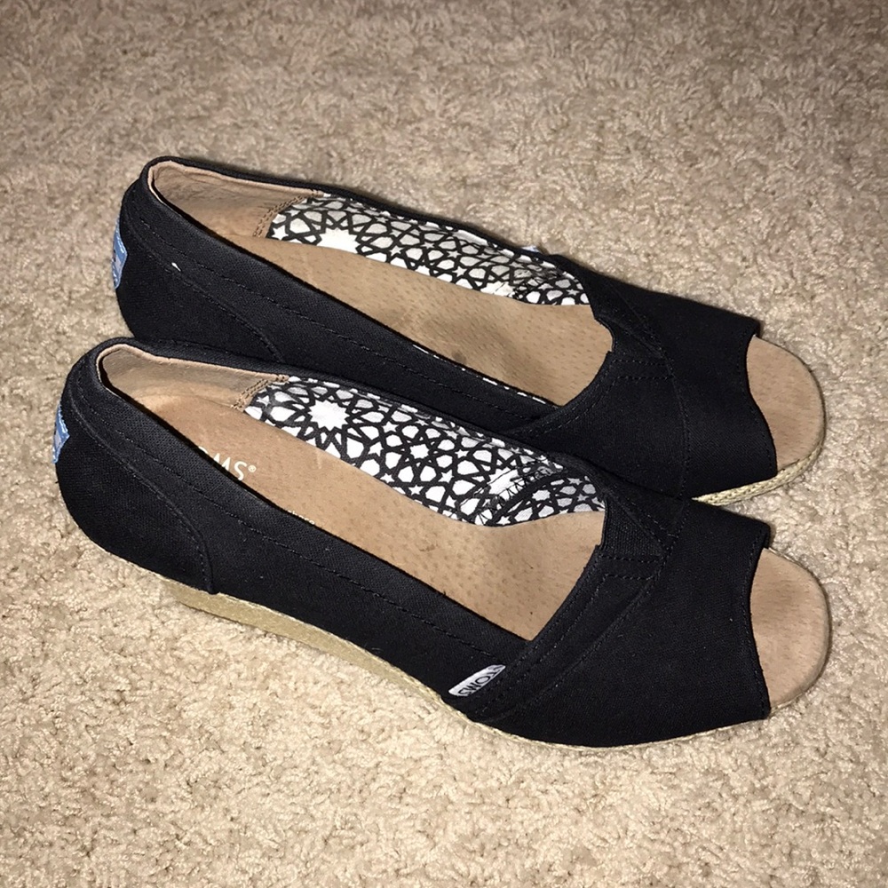 Black Tom Open Toe Wedges